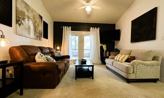 Foley Condo | Private Condo + pool access - close to OWA waterpark, sportsplex & Gulf beaches