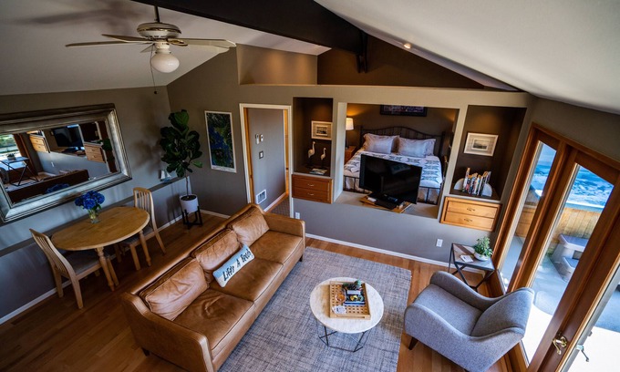 Three Tree Point Cottage | Private Cottage and Hot Tub, Spectacular Sunset & Mtn Views