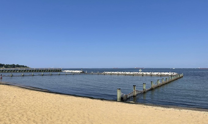 Arundel on the Bay House | Private Cottage on gated estate