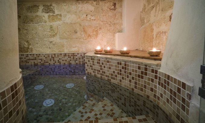 Centro Storico House | Private cottage with hot tub