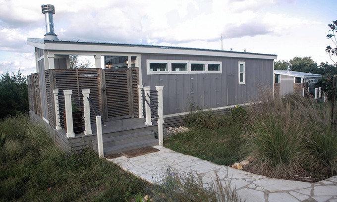 Kyle Hotel | Private cottage with pool & hot tub
