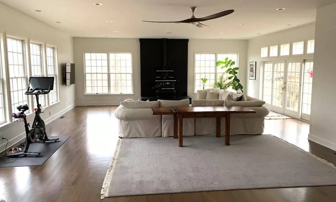 Bedford Hills House | Private Country Getaway