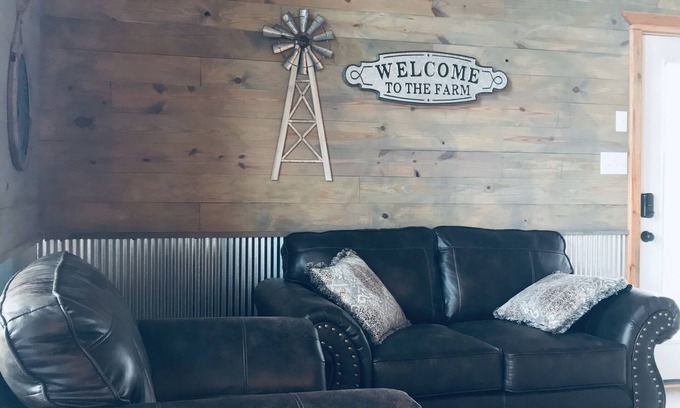 Union Springs Cabin | Private Country Getaway