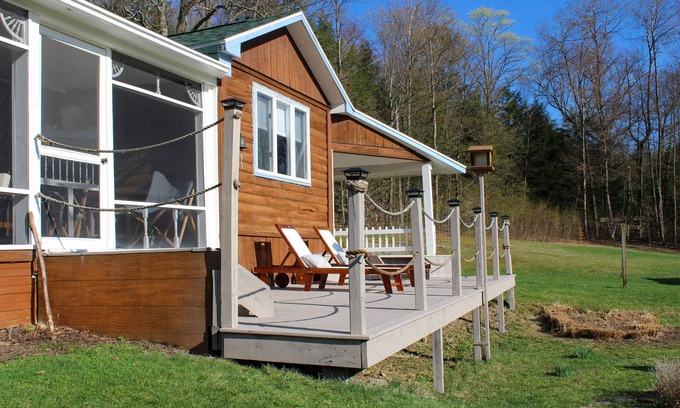Alpine Cabin | Private Country Living! Central to hiking & wine country!
