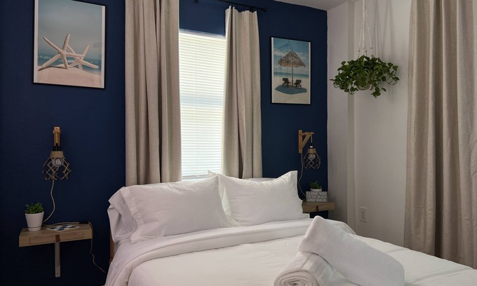 South Venice Apartment | Private, cozy, beach guest-suite B