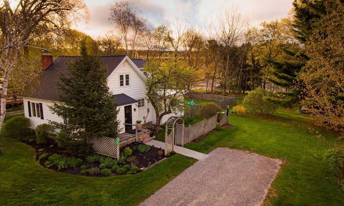 Walloon Lake Cottage | Private Cozy Cottage in Charming Walloon Lake Village - Sleeps 13!