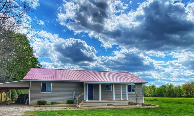 Moira Cottage | Private Cozy Country Cottage on the ATV trails!