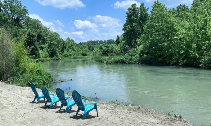 Kingsbury House | Private, cozy riverfront house! Peaceful, quiet, nature, & views!