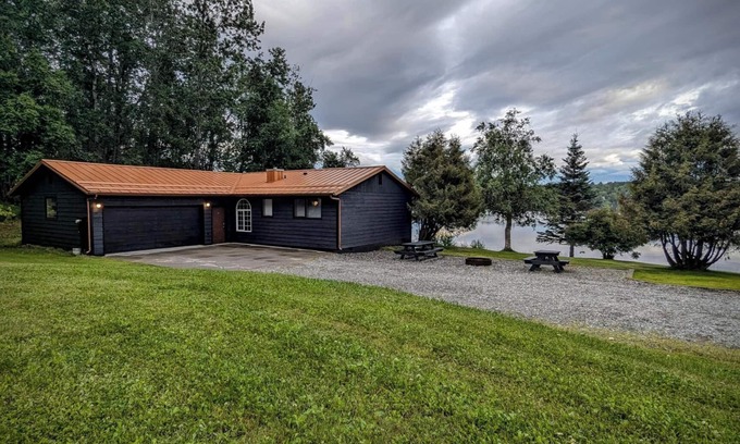 Nikiski House | Private Daniel's Lake Vacation House