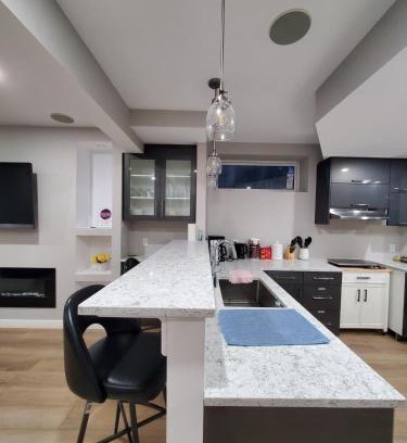 Fort Gary House | Private Entrance 2 Bed 1 Bath