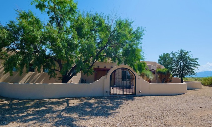 Animas House | Private Estate for Family Reunion, Weddings, Business Retreat, and Vacations