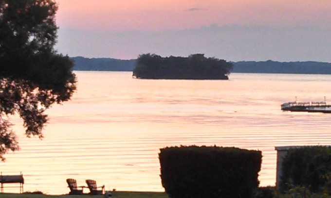 Union Springs House | Private Family Lake house on Cayuga Lake in finger lakes.