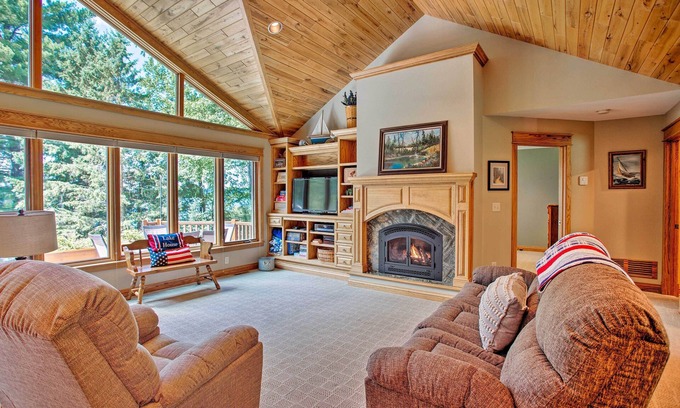 Solon Springs Cabin | Private Family Retreat on Middle Eau Claire Lake!