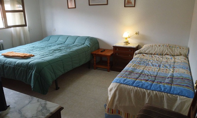 Toledo Bed & Breakfast | Private Family Room in Toledo