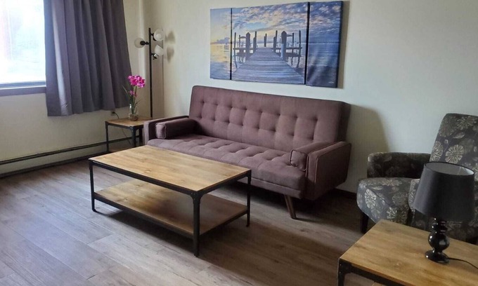Lamberton Apartment | Private Furnished short & Long Stay Apartment Lamberton Minnesota
