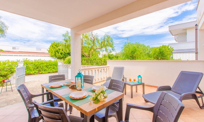 Torre Santa Sabina Villa | Private garden, Fenced, For FAMILIES, SEA 400 m away,