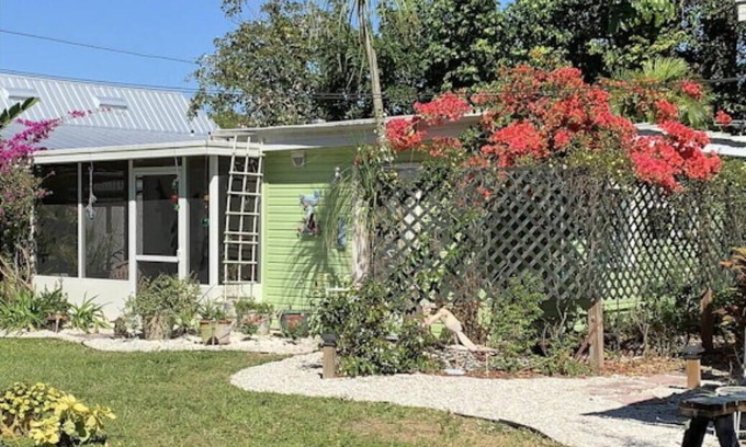Pine Island Center Cottage | Private getaway on Pine Island. Full kitchen, lanai, deck. Beautiful yard.