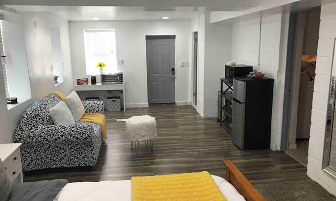Sylvan Hills Condo | Private Guest Suite | Near ATL Downtown & Airport