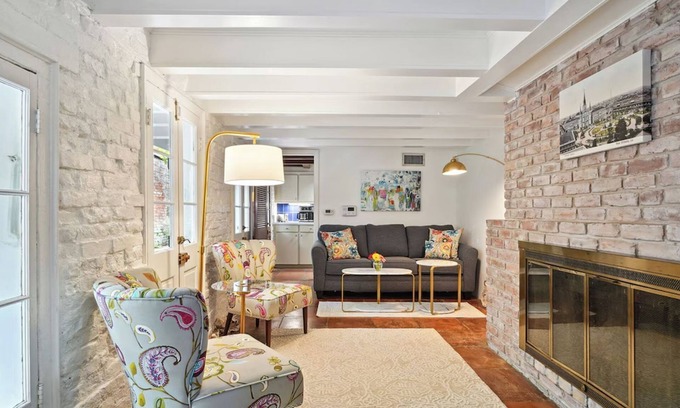 Faubourg Marigny Bed & Breakfast | Private Guesthouse - 2 bedrooms, 2.5 bath, meandering courtyard, balconies