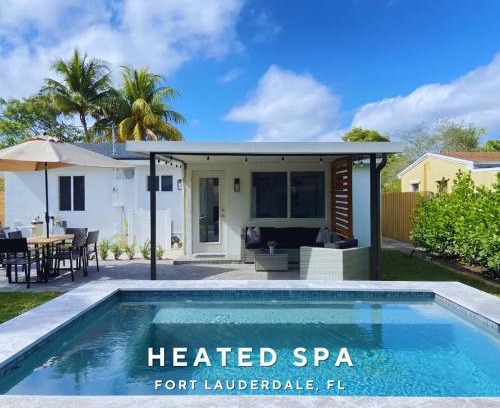 South Middle River House | Private Heated Plunge Pool Spa and Secluded Patio - Fort Lauderdale