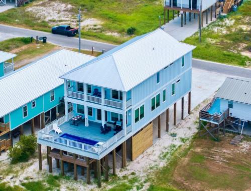Fort Morgan House | Private Heated Pool with Elevator Access & FREE ACTIVITIES