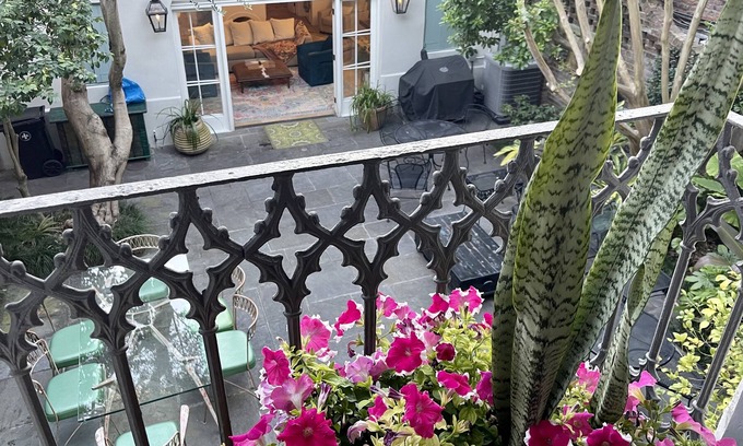 French Quarter House | Private historic home in heart of French quarter with secluded gas lit courtyard