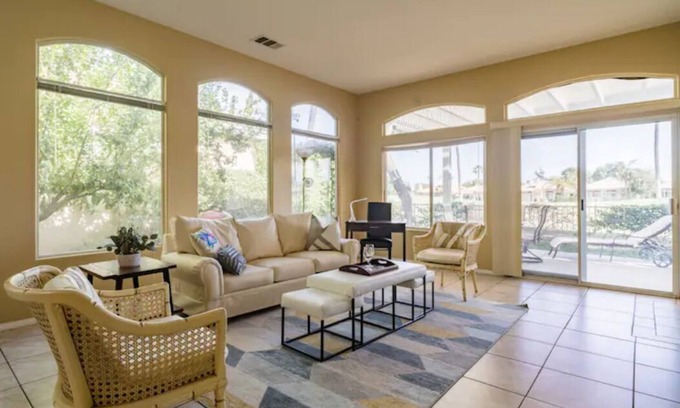 Indio House | Private home,2 King Beds, near Empire Polo, Tennis, Pools, Coachella, Horse Pk,