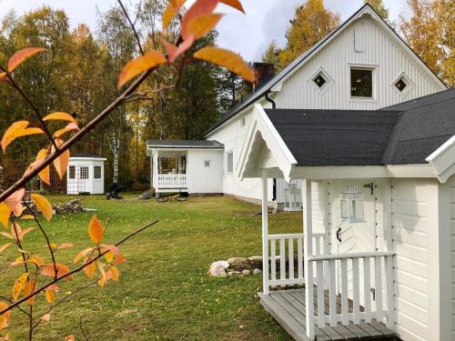 Jokkmokk Municipality Villa | Private home in Lapland J O K K M O K K