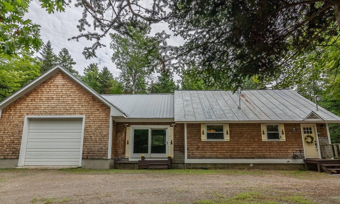 Stratton House | Private Home Near Eustis