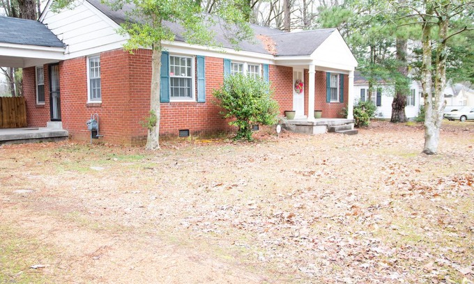 Whitehaven House | Private Home near Graceland Enterprises