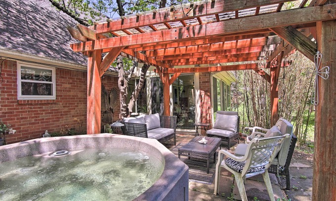 South Tulsa House | Private Home w/Hot Tub & Patio Near Dtwn Tulsa