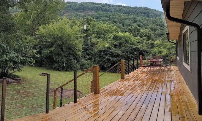 Chattanooga House | Private Home & Yard ~ Hiking, Creek & River Nearby!