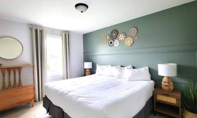 Stanley Bridge House | Private hot tub, secluded golf view villa. Pet Friendly!
