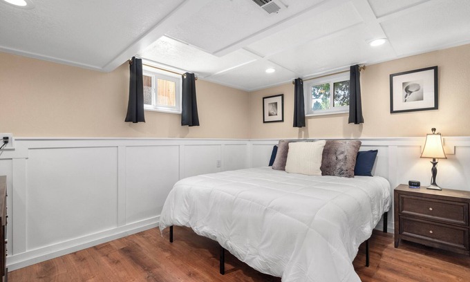Harvey Park South Apartment | Private Hot Tub & Fire Pit – Near Bear Creek Park