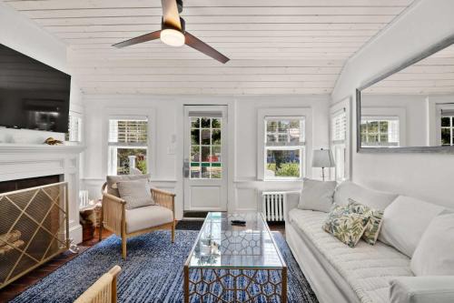 Yarmouth Port House | Private Hot Tub Near Dennis Pond