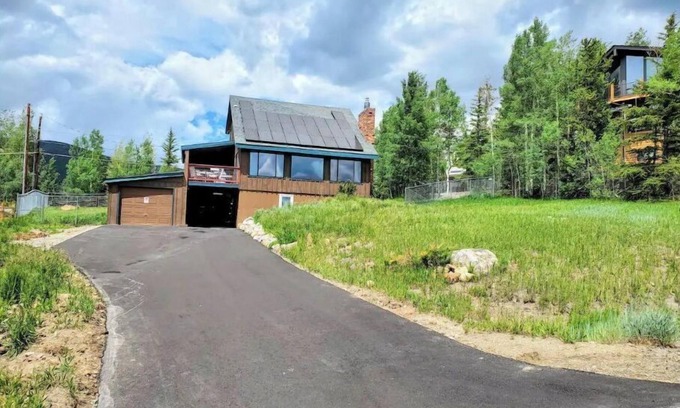 Summit Cove House | Private hot tub, Trails, Deck, Incredible views !