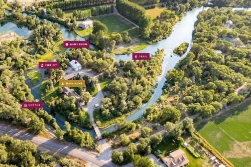 Rigby House | Private Island Fire Pit & Arcade