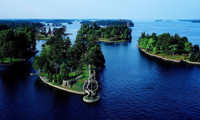Wellesley Island House | PRIVATE ISLAND, VIEWS, SAUNA, SPA, HOME THEATER