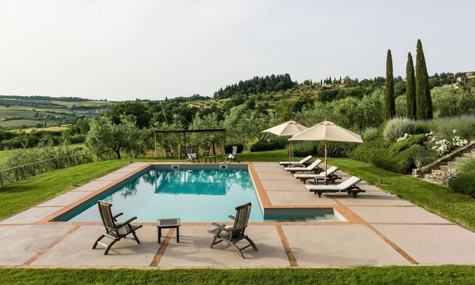 San Casciano dei Bagni Villa | Private Villa with hot tub, A/C, private pool, WIFI, TV, patio, pets allowed, panoramic view