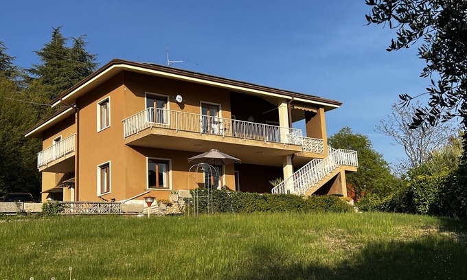 Caprino Veronese House | Private garden, tranquility and privacy