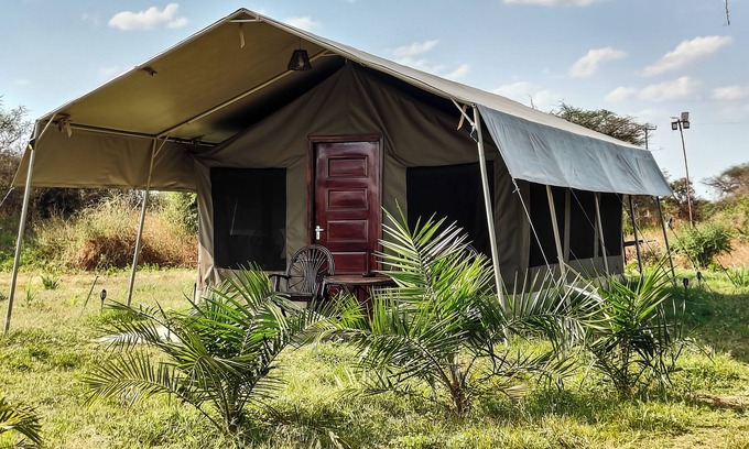 Amboseli RV Rental | Private Self-Catering Safari Camp - 2 minutes from Amboseli National Park