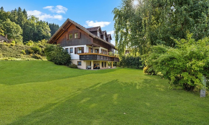 Altossiach House | Private lake house Ossiachersee Own bathing jetty - 4 bedrooms | 6 guests