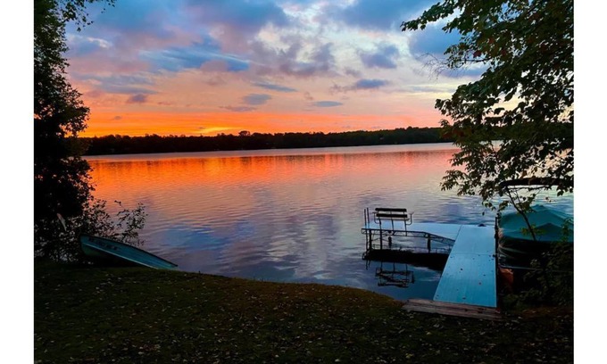 Presque Isle House | Private Lakefront Cabin on North Turtle Lake.