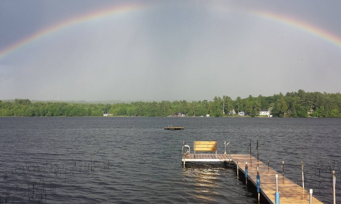 Windham House | Private Lakefront Home-Hot Tub-Great for Families-Large Yard-Quiet-Shallow Entry