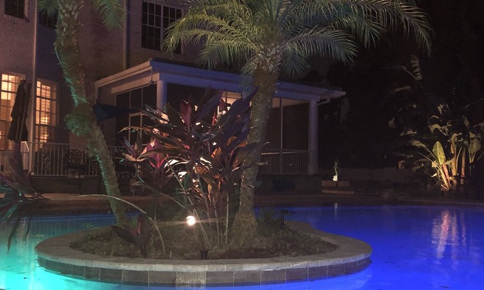 East County Civic Group Apartment | Private Luxury Apartment
