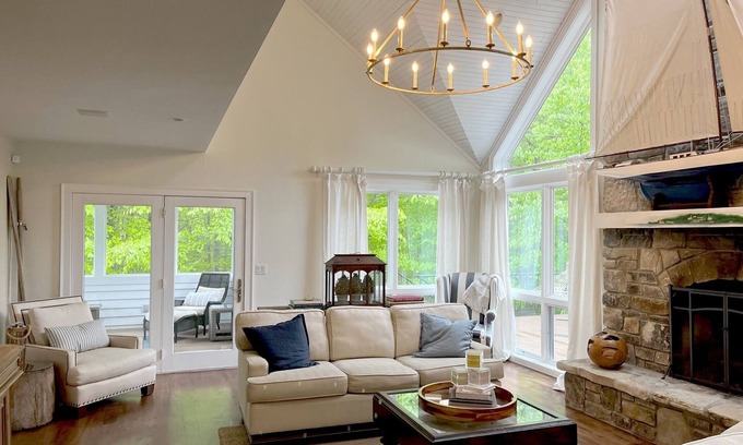 Ephraim House | Private, Luxury Family Compound -2min to downtown Ephraim & Sister Bay, Door Co