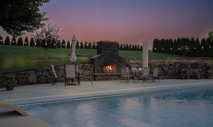 Naches House | Private luxury in beautiful Yakima wine and hop country