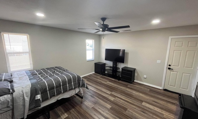 Victorville House | Private Master Bedroom in Spring Valley Lake