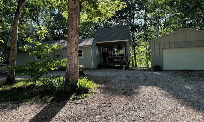 Steelville Cabin | Private Meramec River Frontage! Cozy Cabin with River views and access!