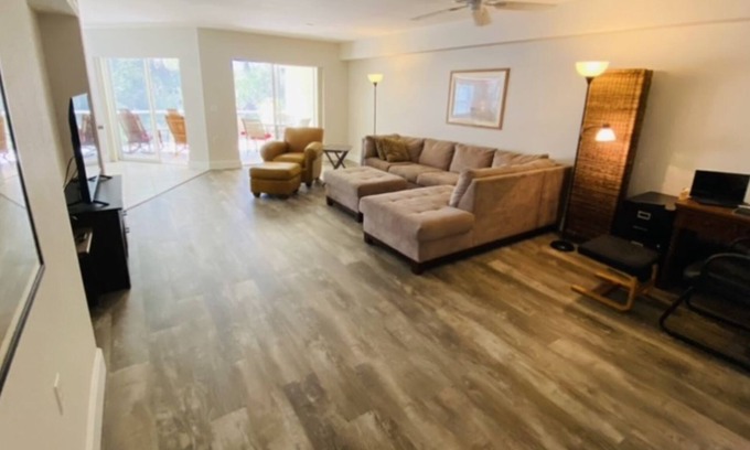 North Naples Condo | Private Naples Bay Forest Bermuda Bay 2 Condo